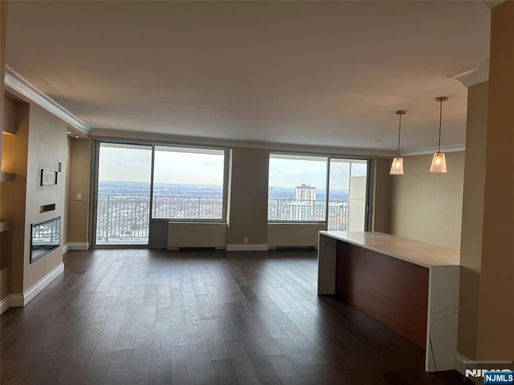 property viewer photo 2