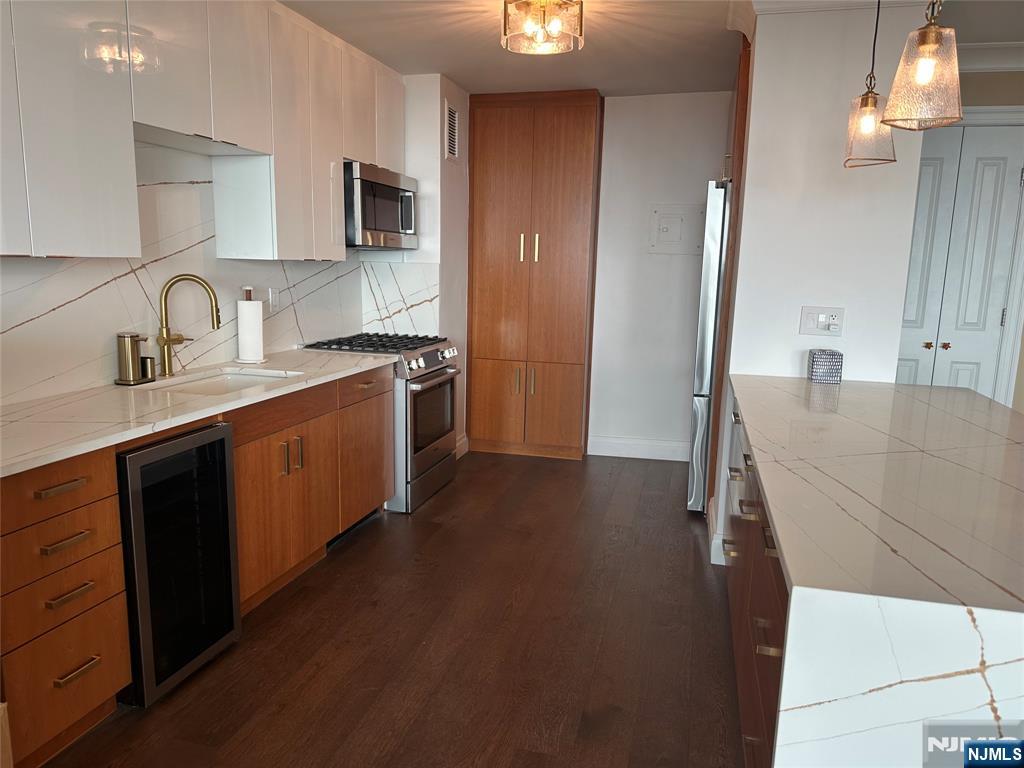 property viewer photo 4
