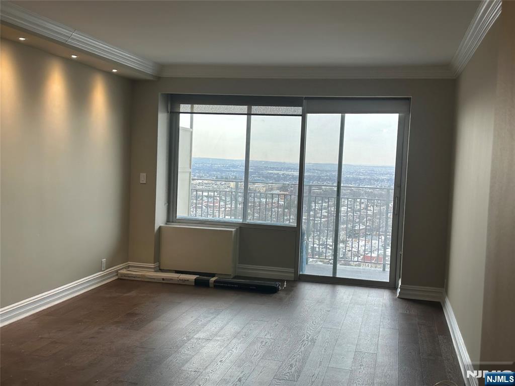property viewer photo 9
