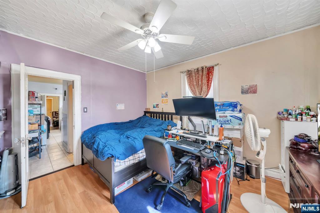 property viewer photo 10