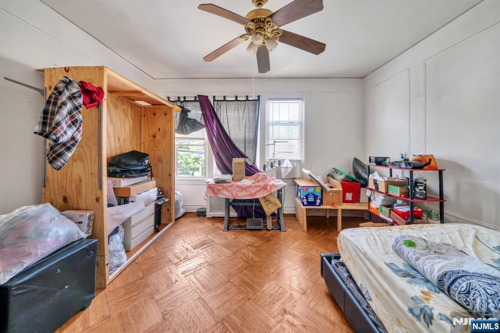 property viewer photo 15