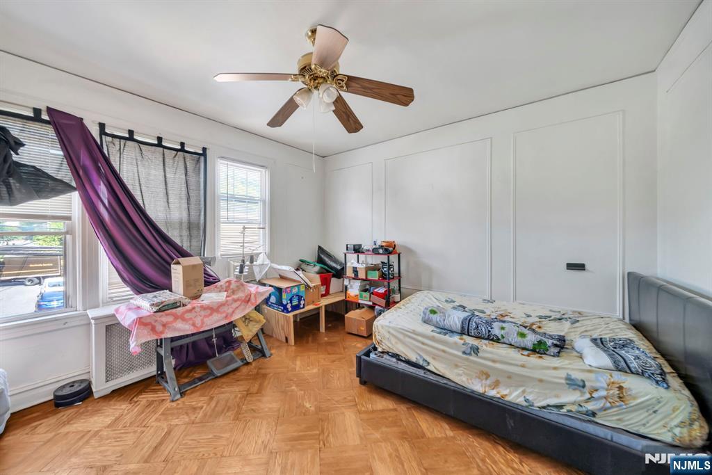 property viewer photo 16