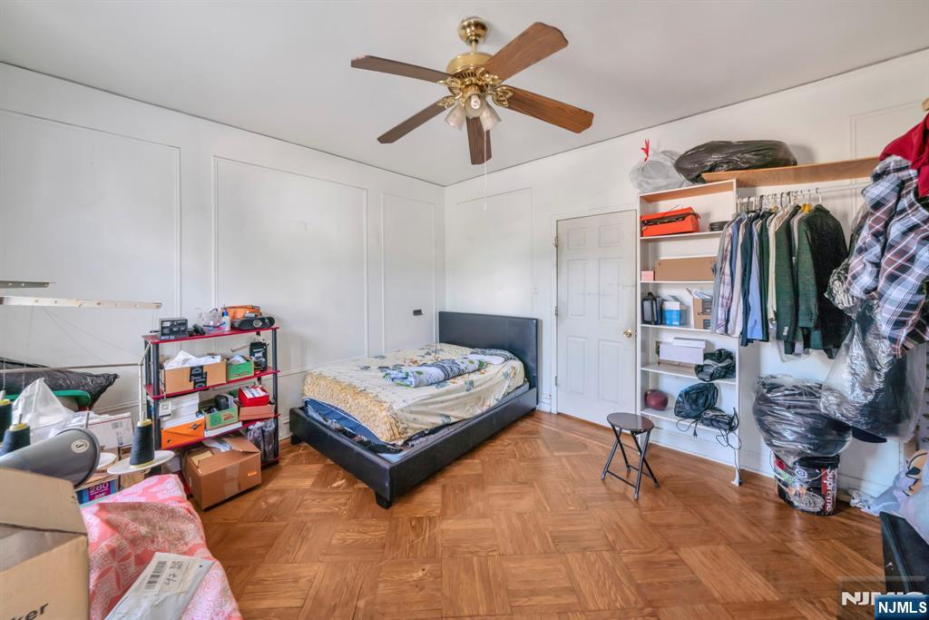 property viewer photo 17