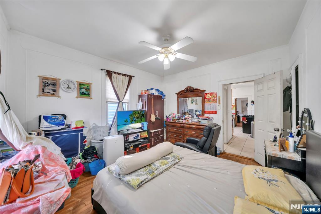 property viewer photo 26