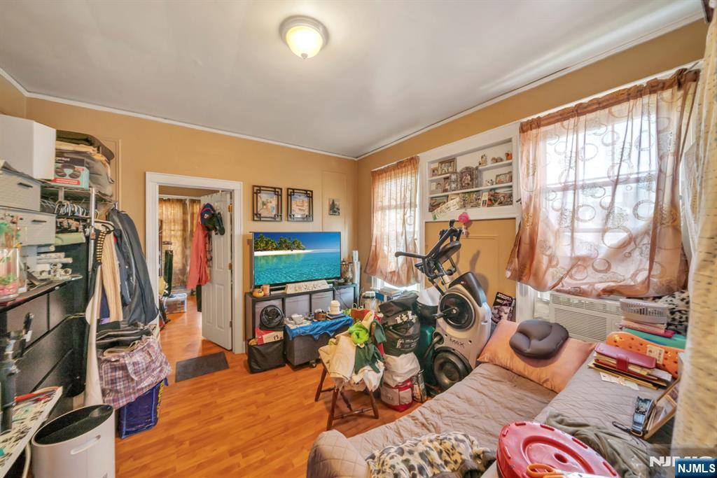 property viewer photo 31