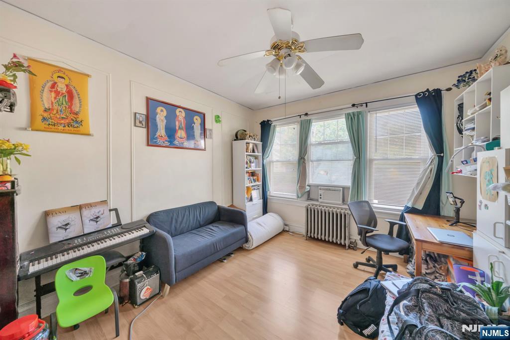 property viewer photo 33