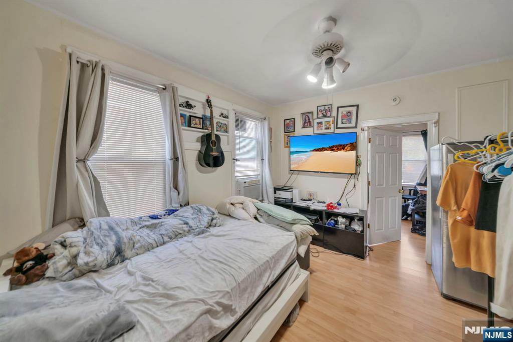 property viewer photo 35