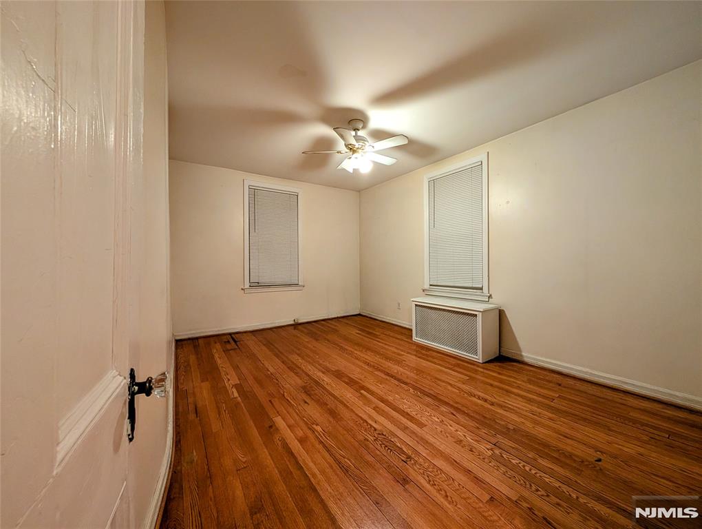 property viewer photo 14