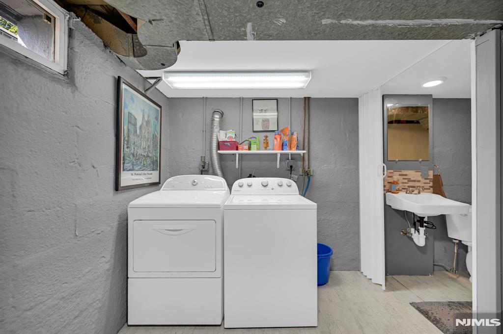 property viewer photo 27