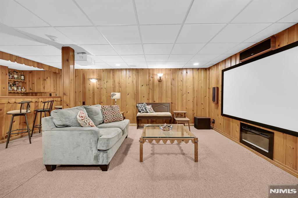 property viewer photo 30