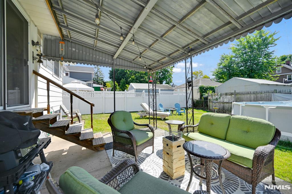 property viewer photo 43