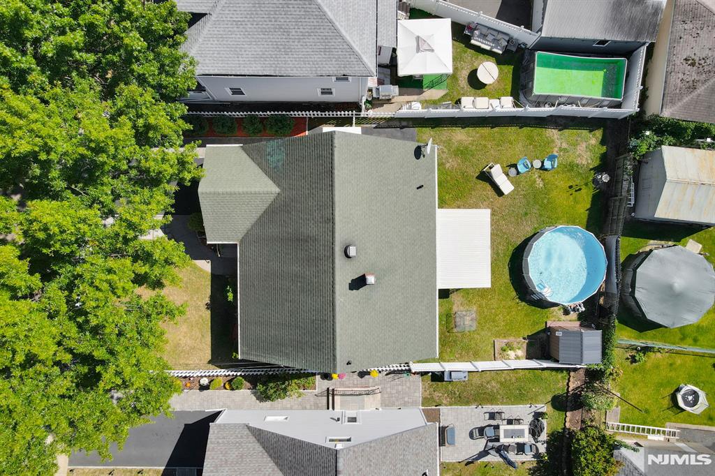 property viewer photo 45