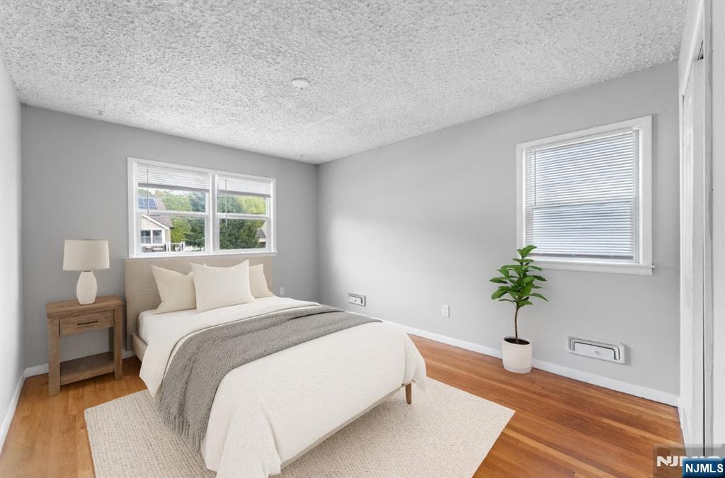 property viewer photo 18