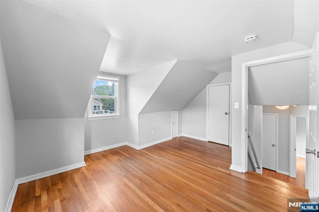 property viewer photo 21