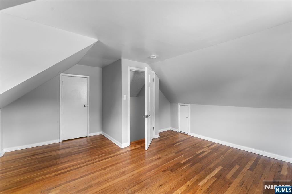 property viewer photo 22