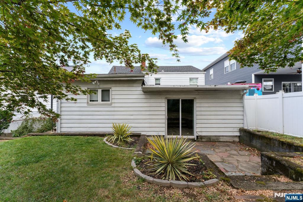 property viewer photo 28