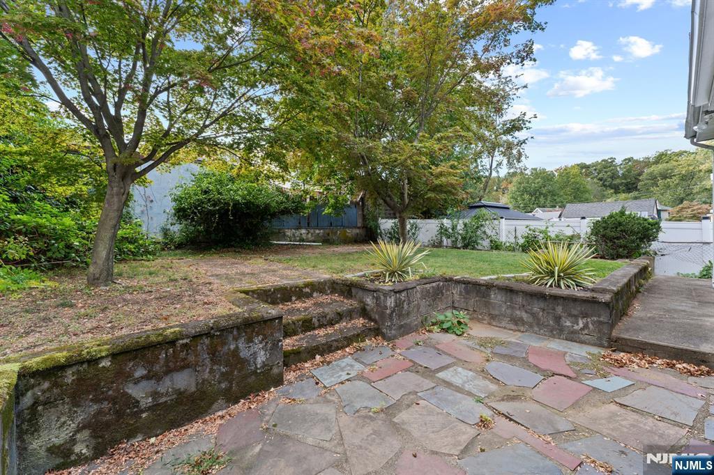 property viewer photo 30