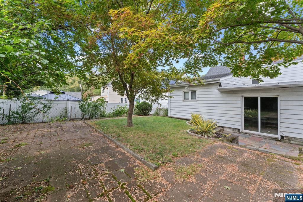 property viewer photo 31