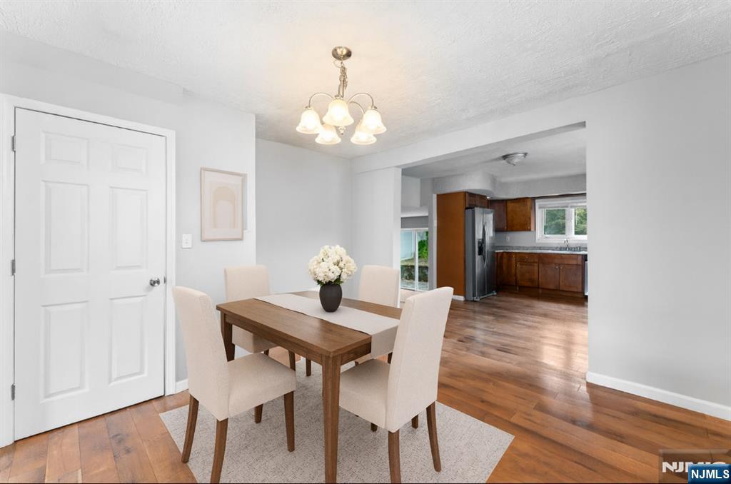 property viewer photo 8