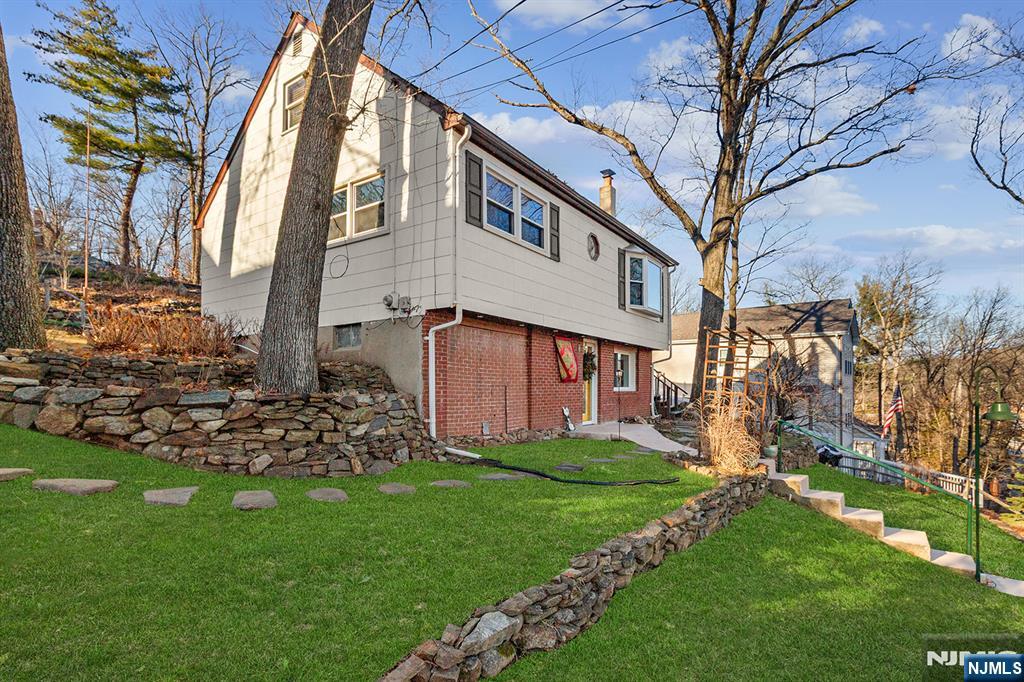 property viewer photo 2
