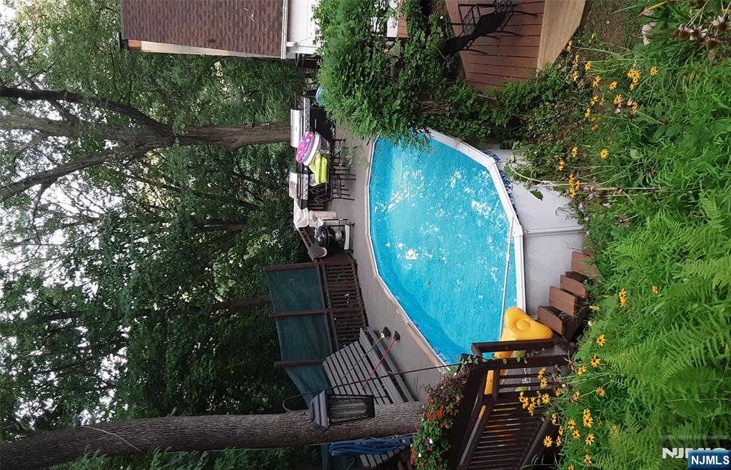 property viewer photo 20