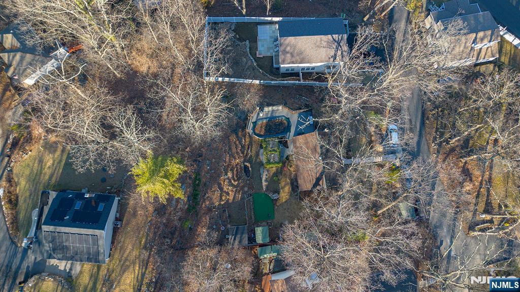 property viewer photo 24