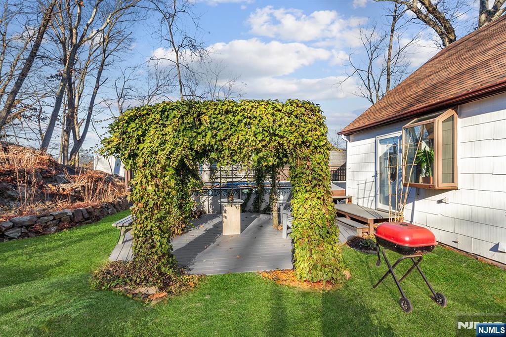 property viewer photo 27