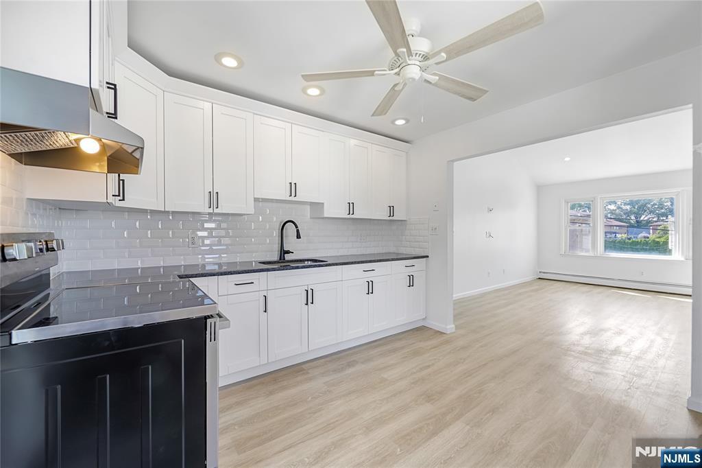 property viewer photo 4