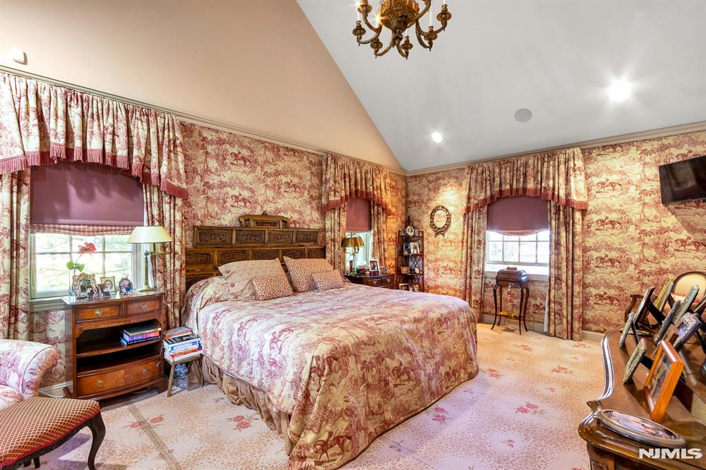 property viewer photo 11