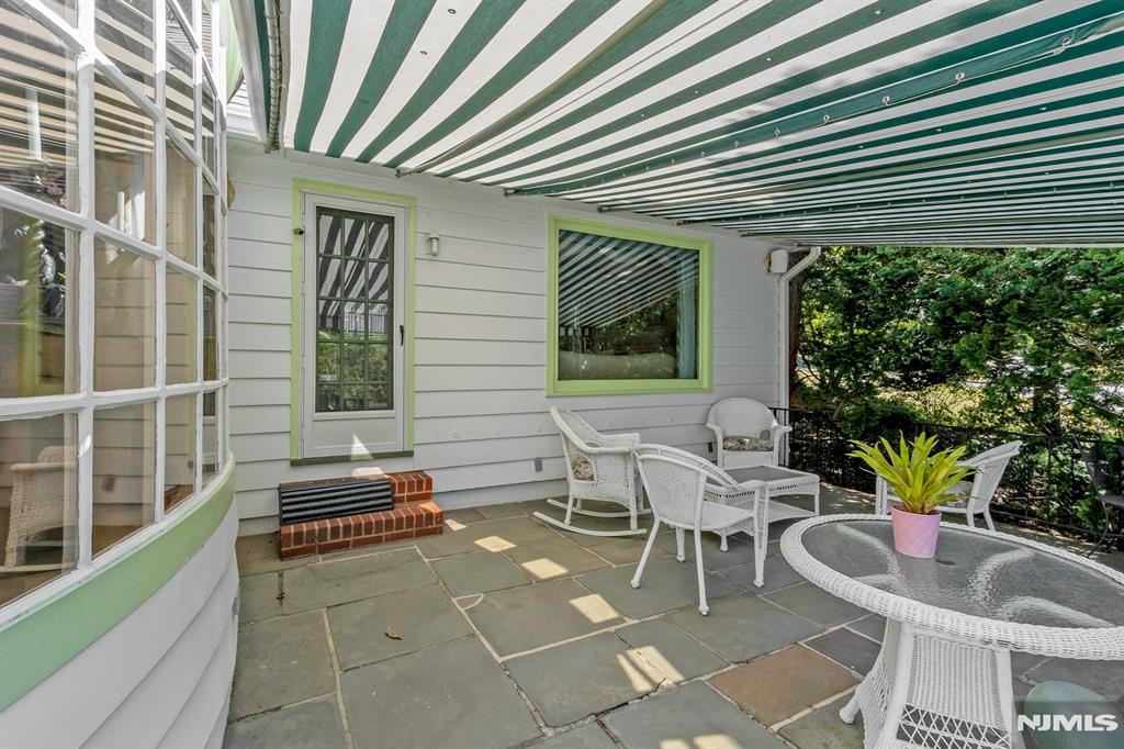 property viewer photo 20