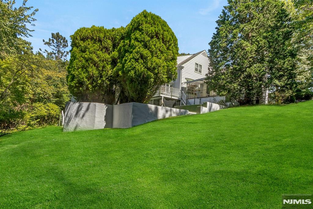 property viewer photo 25