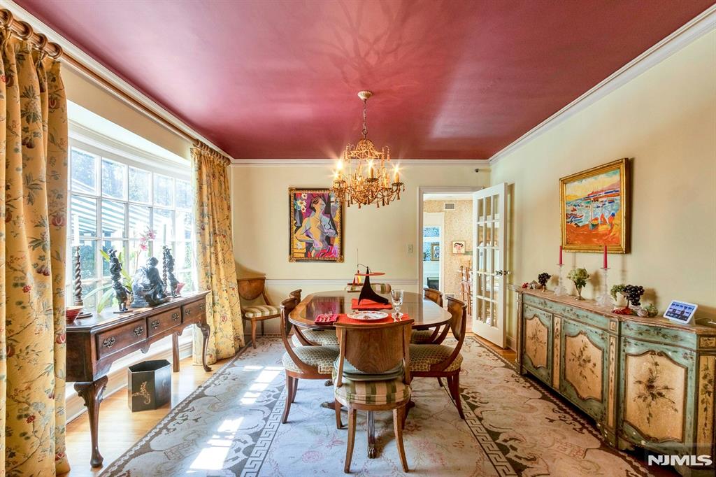 property viewer photo 4