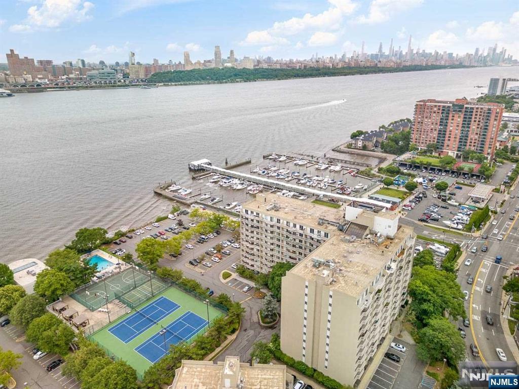 property viewer photo 15