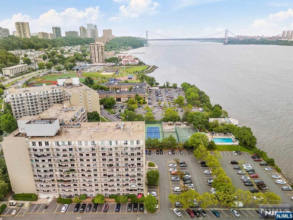 property viewer photo 18