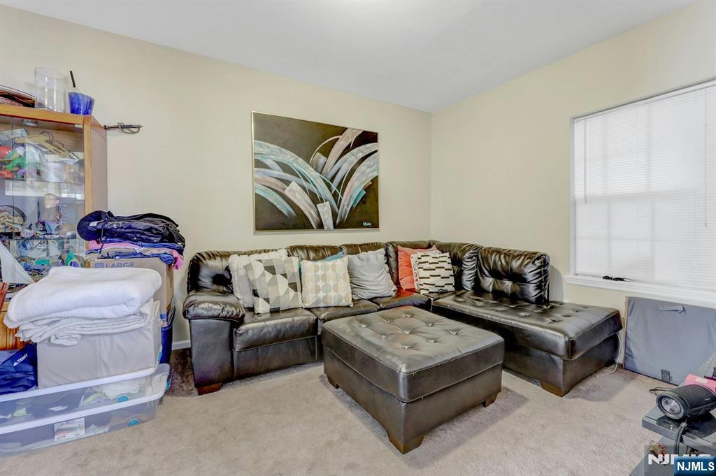 property viewer photo 1
