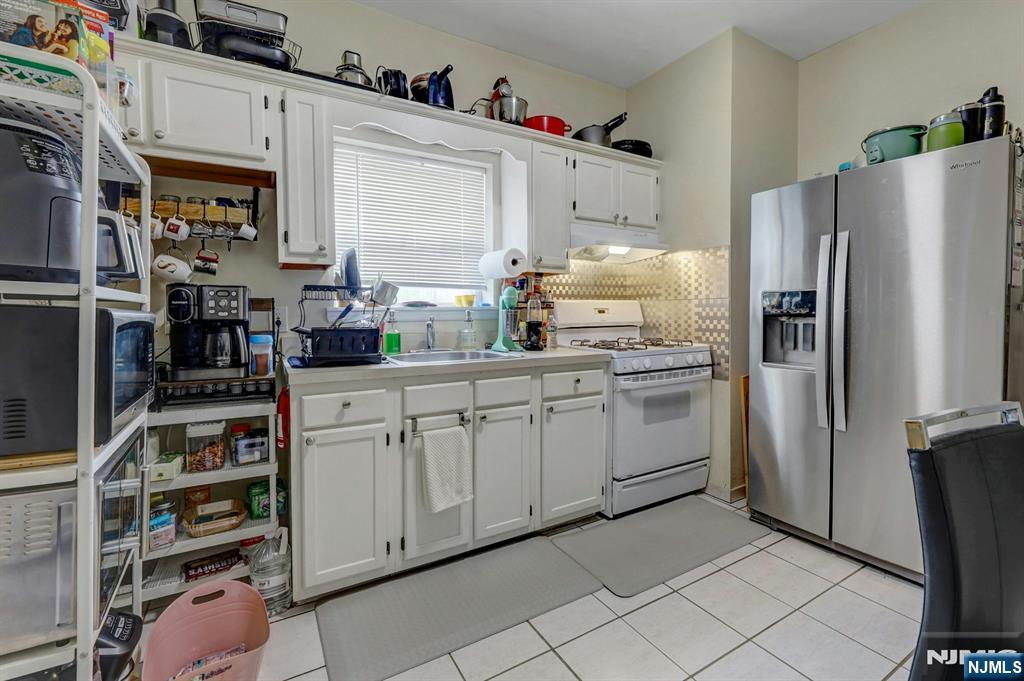 property viewer photo 5