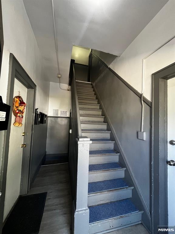 property viewer photo 18
