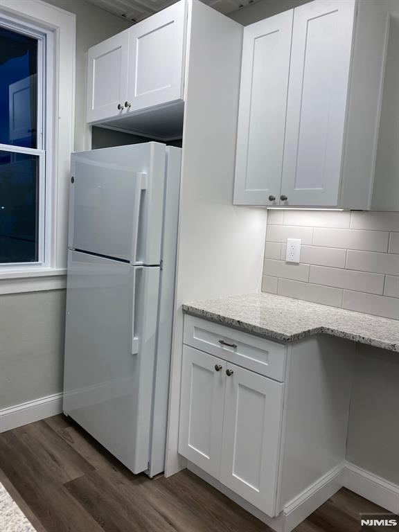 property viewer photo 6