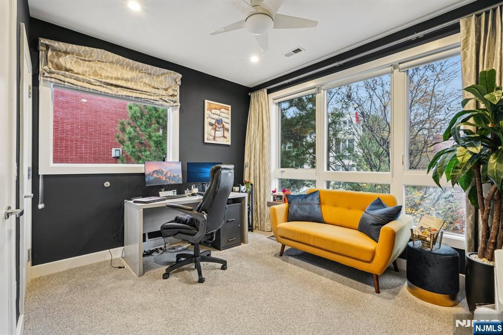 property viewer photo 24