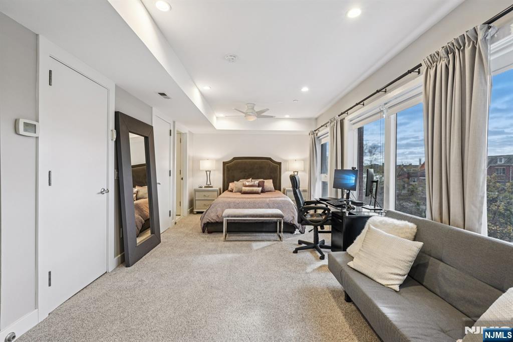 property viewer photo 28