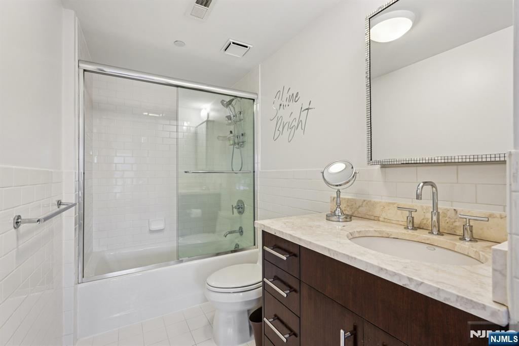 property viewer photo 29