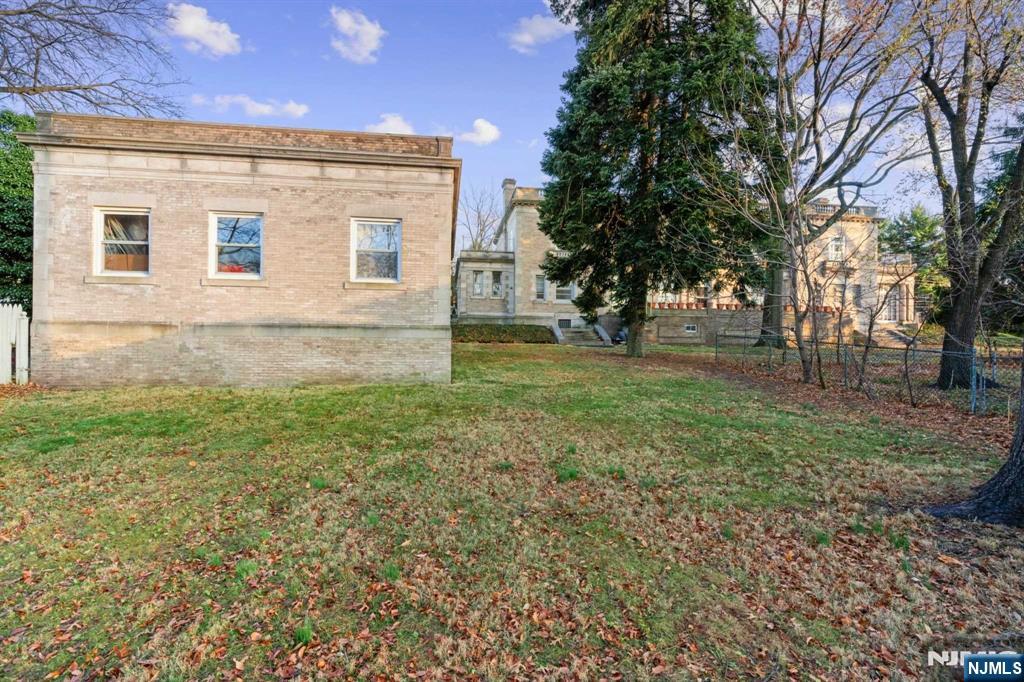main property photo 47