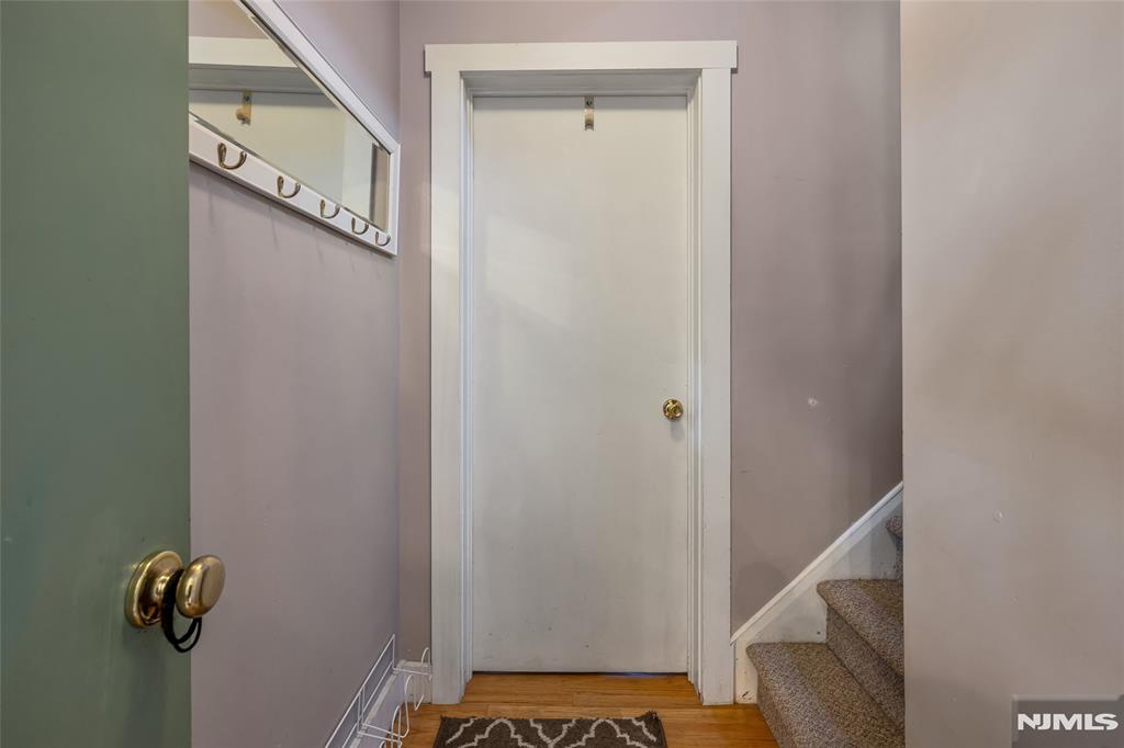 property viewer photo 12