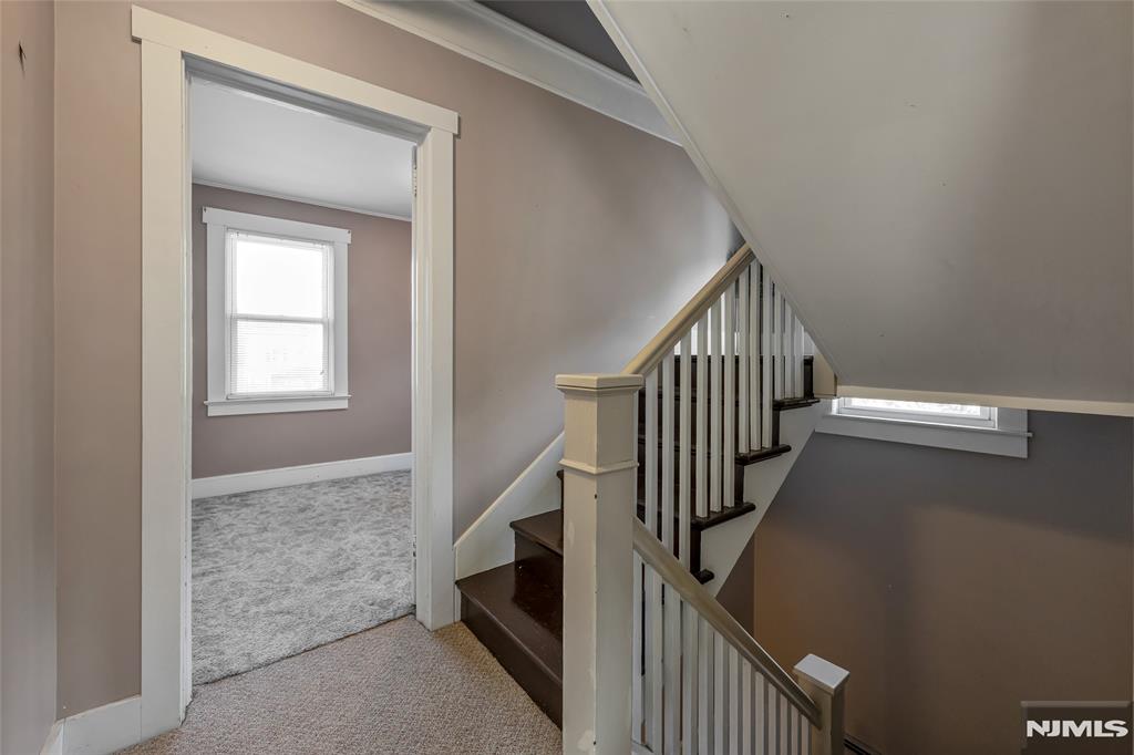property viewer photo 19
