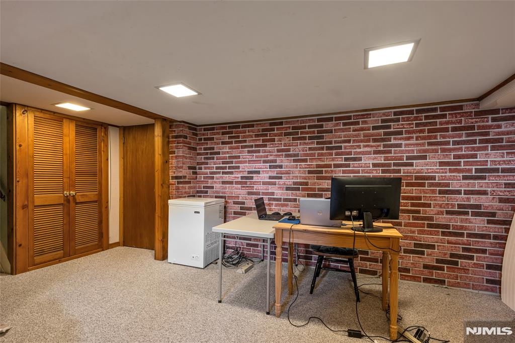 property viewer photo 22