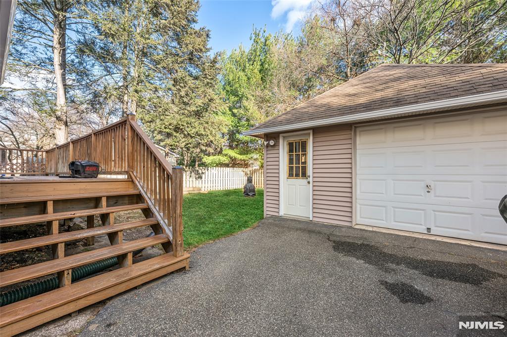 property viewer photo 26