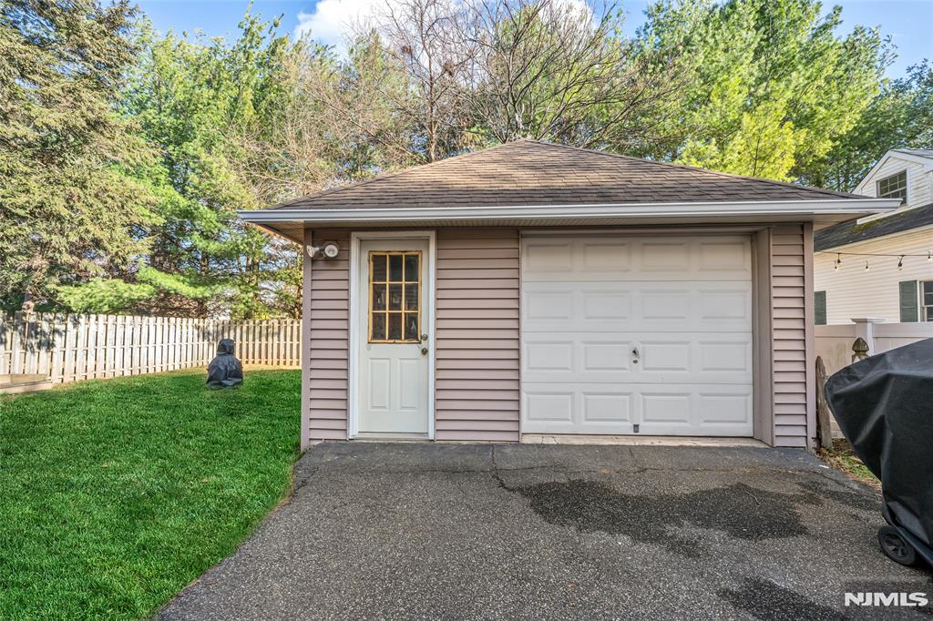 property viewer photo 27