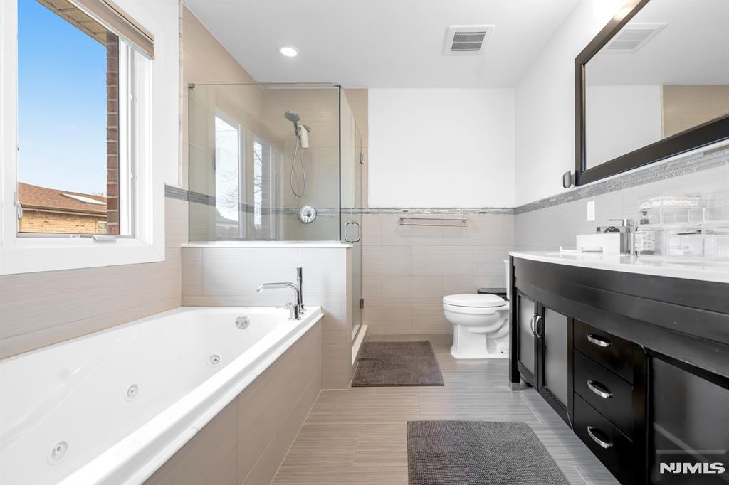 property viewer photo 17