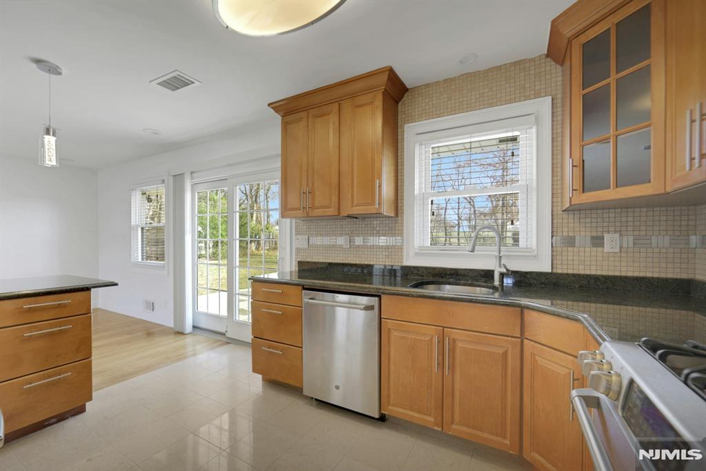 property viewer photo 14