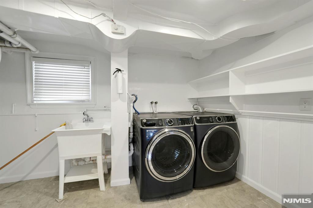 property viewer photo 24